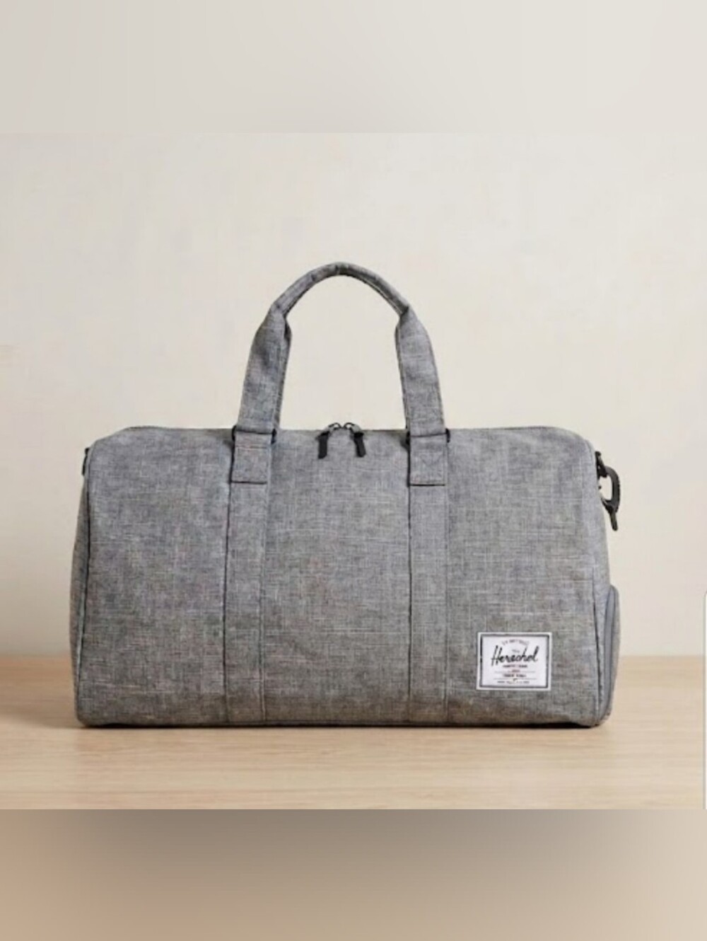 NEW! Herschel supply company duffel bag NWT Price Firm